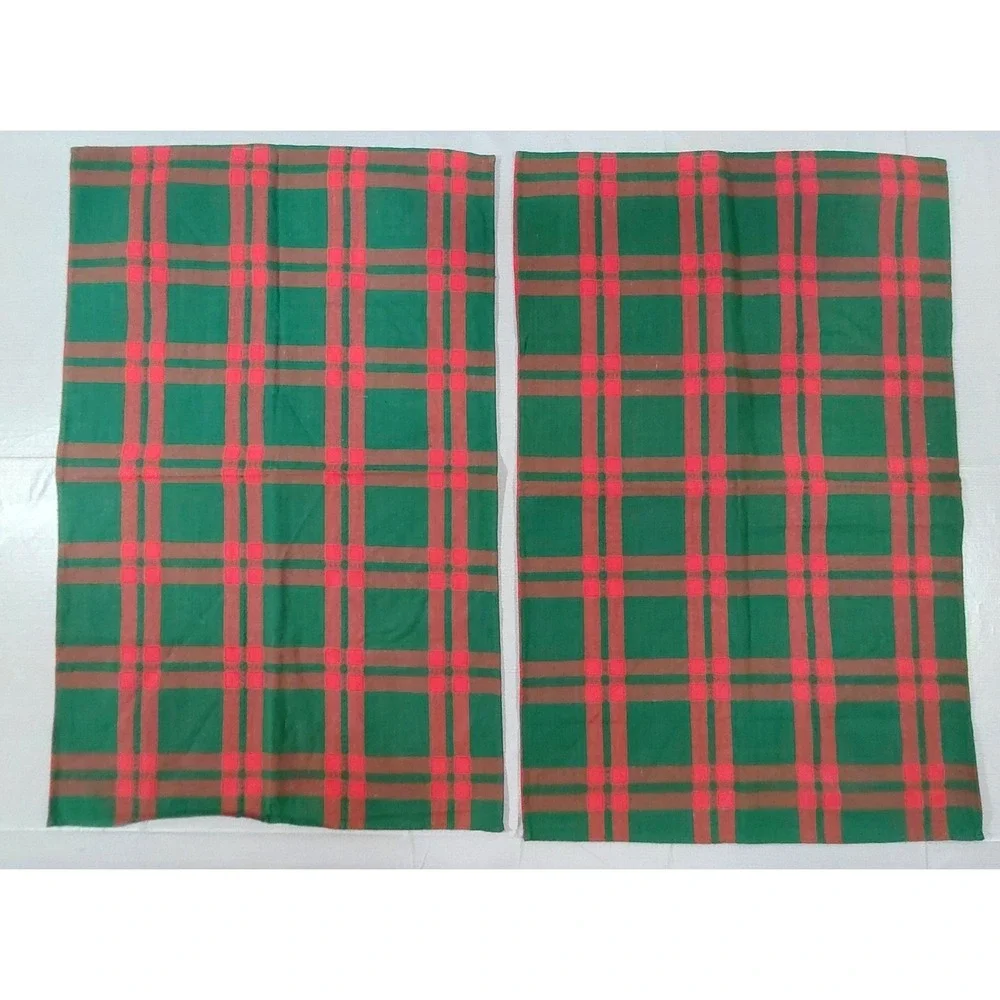 Green & Red Tartan Plaid Cloth Napkins Set of 2 Christmas Holiday 17